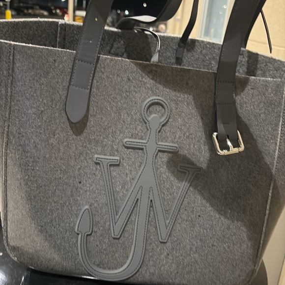Jw Anderson anchor tote new - Picture 2 of 11